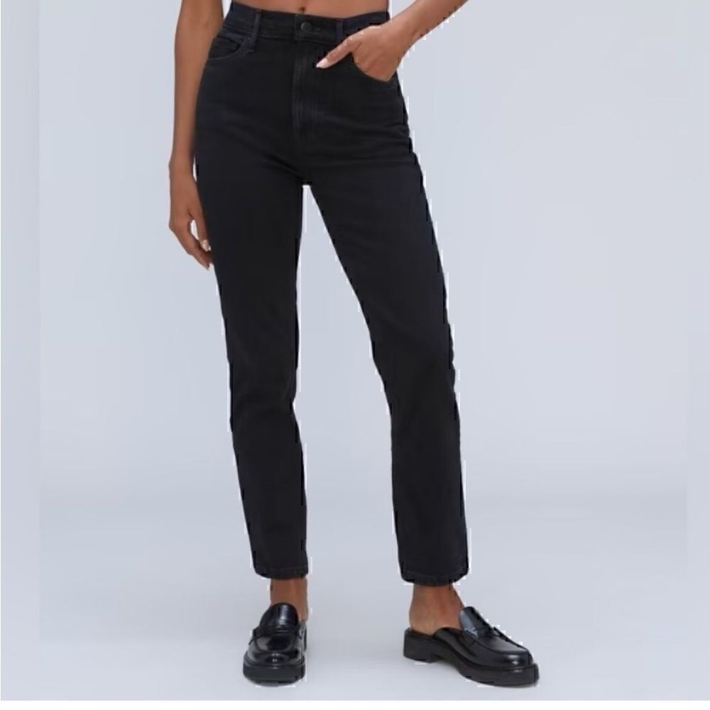 NWT Everlane The Curvy Cheeky Straight Jean Black Size 28 Crop